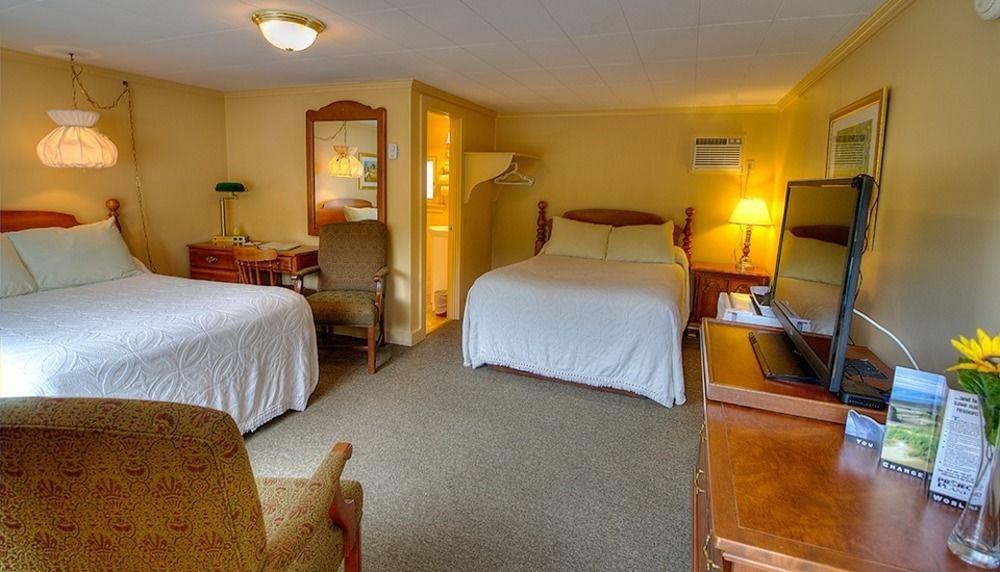 Picket Fence Motel St. Andrews By The Sea Экстерьер фото